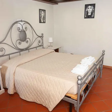 Bed And Breakfast Villa Torre Degli Onesti Apartments Lucca Exterior foto